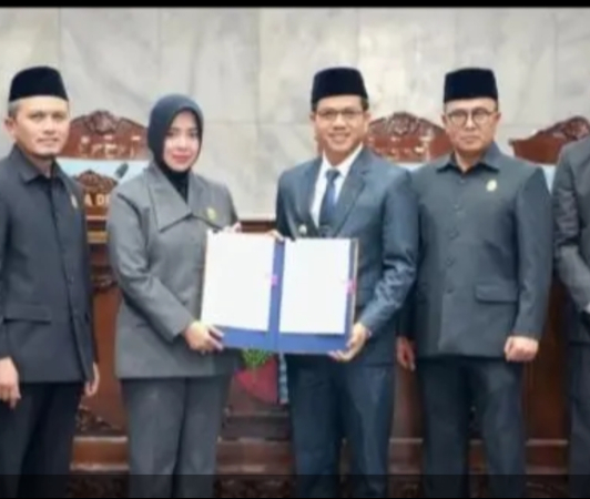 260814145052-bupat.jpg